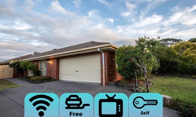 Keilor Downs Maison | Quiet & Peaceful 3bed2bath HOME @Keilor Downs