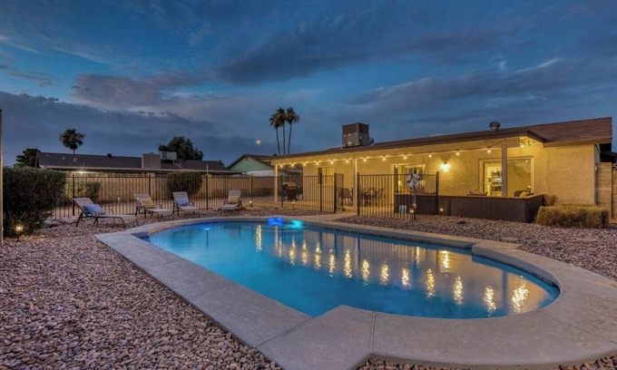 Mesa Maison | QUIET & PEACEFUL home! With heated swimming pool