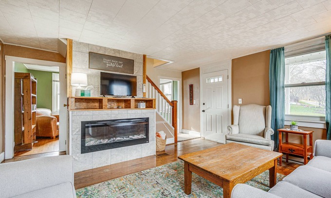 Mifflin Maison | Quiet Port Royal Home w/ Deck, Near Juniata River!