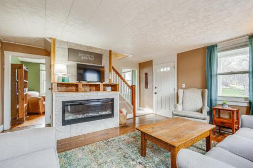 Mifflin Maison | Quiet Port Royal Home with Deck, Near Juniata River!