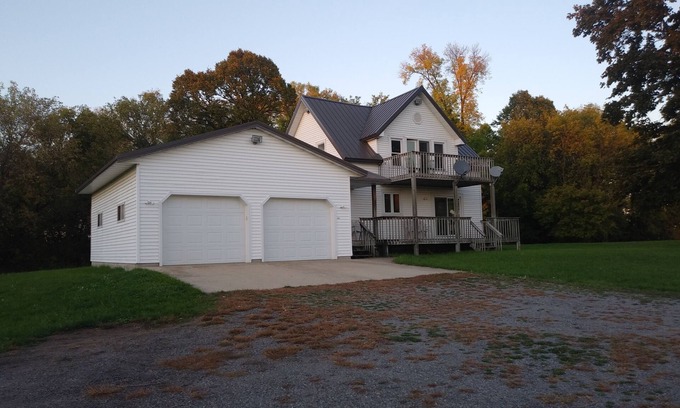 Eden Valley Autre | Quiet, remotely located in the country.