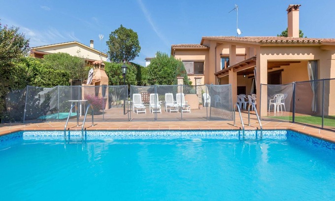 Puigventos Villa | Villa résidentielle calme à Vidreres