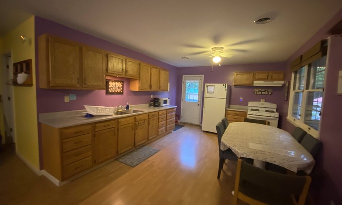 Caneadea Cabine | Quiet retreat in the woods, separate dwellings, perfect for gatherings!