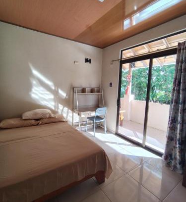 Ballena Maison | Quiet room with AC close to the beach