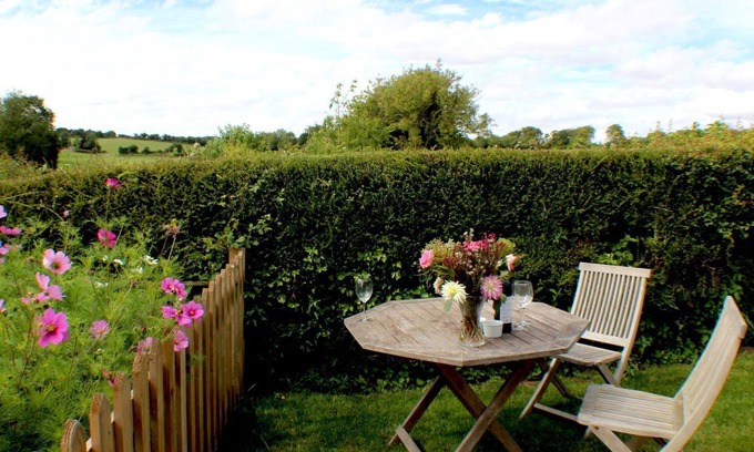 Winterslow Cottage | 1 bedroom accommodation in Near Salisbury