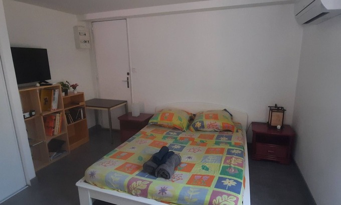 Le Pradet Appartement | Quiet studio 25