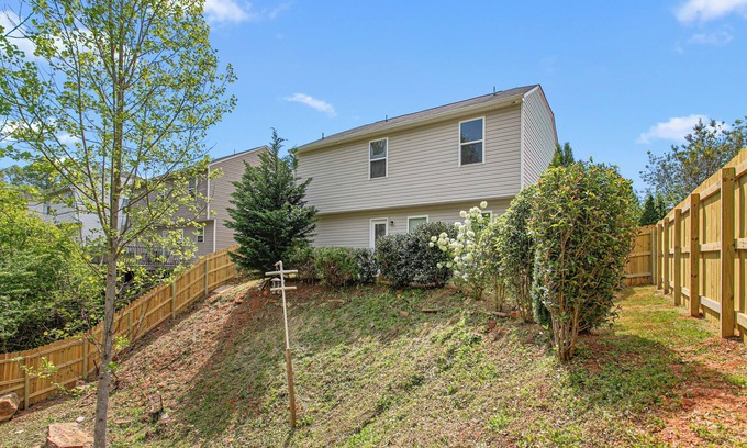 Mebane Maison | Quiet Suburban Stay w/ Parking