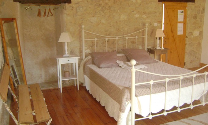 Castelnau-de-Montmiral Lit Et Petit-Déjeuner | Quiet Tilleul guest house at "La Boriette" for nature lovers