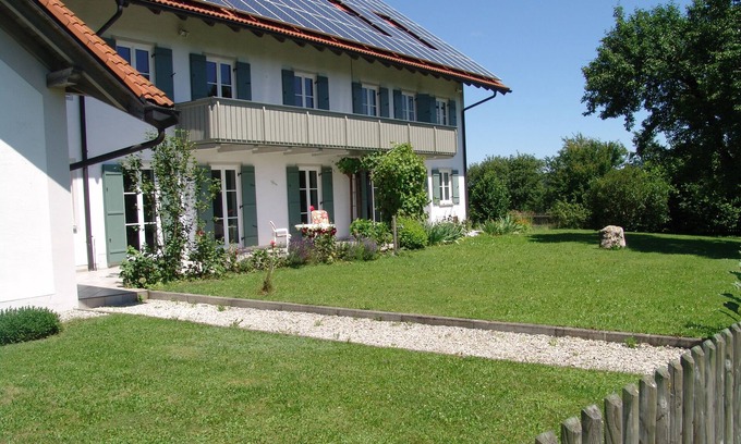 Obergunzburg Appartement | Quiet vacation apartments in a secluded location with views of the Alps