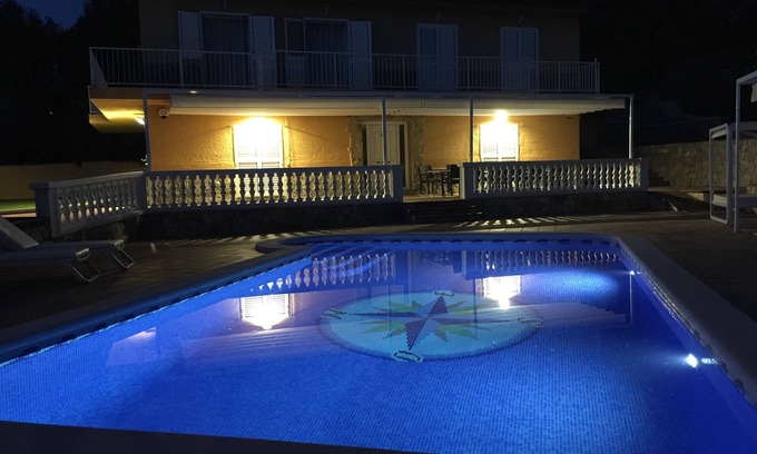 Condado del Jaruco Villa | Villa au calme avec piscine privée à 2 km de la plage de Fenals, WIFI gratuit. HUTG003785