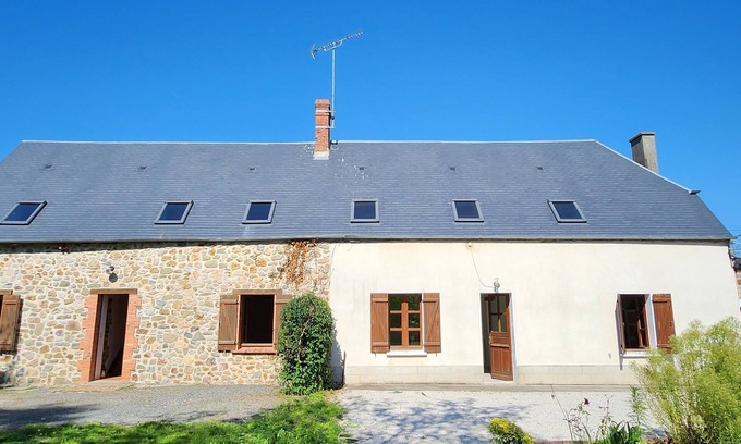 Le Dezert Maison | Maison au calme, idéalement située au centre du Cotentin