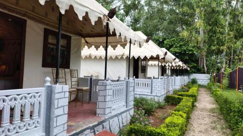 Alwar Hôtel | Quila Camps and Resort, Burja