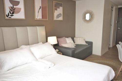 Cagayan de Oro Appartement | Quince Studio w/Balcony Orochi Staycation PH at Loop Tower CDO