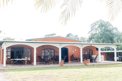 Niquinohomo Maison | Quinta carlis