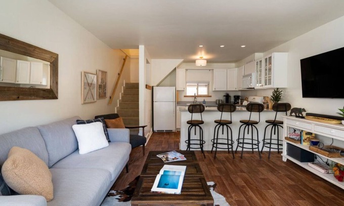 Ketchum Maison | Quintessential Mountain Condo-Minutes from Slopes and downtown