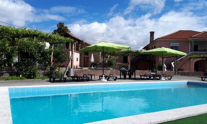 Oliveira De Azemeis Autre | Quintinha de Santiago - Local Accommodation with Private Pool