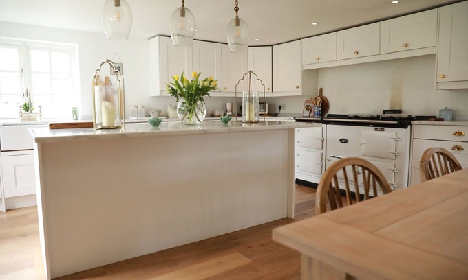 Bepton Cottage | Quintissentially English Country Home in the Heart of the South Downs
