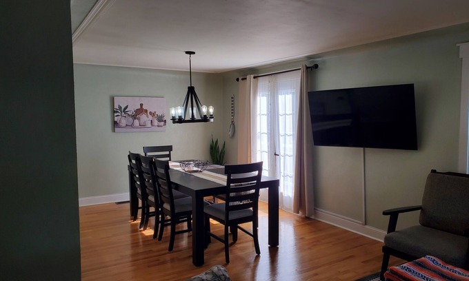 Barnum West Maison | Quite and spacious house with gulch passing through property & a park backyard
