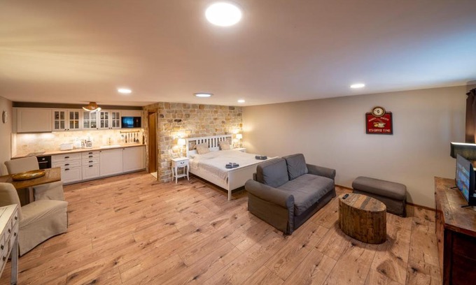 Chyne Appartement | Quite place Terrace Forest nearby Recuperation