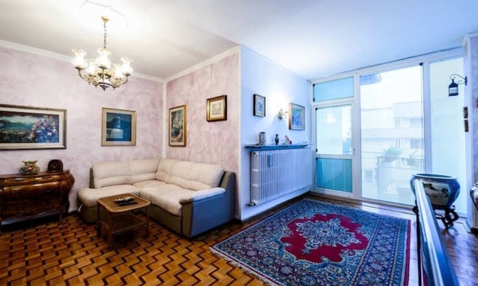Mezzolombardo Appartement | Rètro Apartment In The Mountains