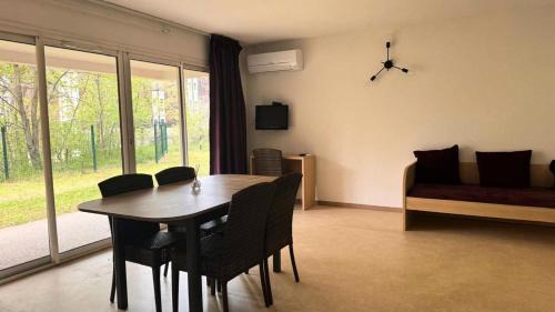 Vernet-les-Bains Appartement | Résidence Balcon Du Canigou - T3 dans la résidence Les Balcons du Canigou MAE-2791