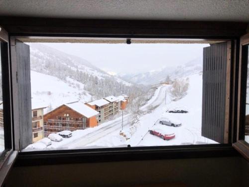 Vars Appartement | Résidence Colchiques - Studio 4 couchages vue sur la montagne Vars St Marie MAE-9861