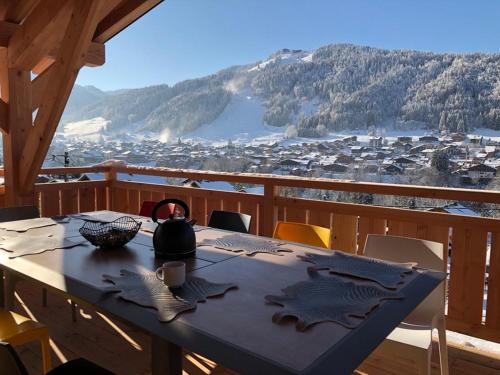 Les Portes du Soleil Appartement | Résidence Julianna , trajets remontées mécaniques , livraison viennoiseries, piscine couverte