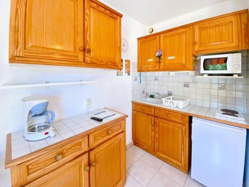 Le Grau-Du-Roi Appartement | Résidence Le Méridien - Studio cabine 4 couchages proche plage MAE-9881