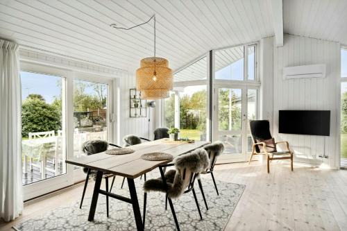 Vejlby Fed Maison | Rødt Hus Ved Fyns Kyst Venter På Hygge