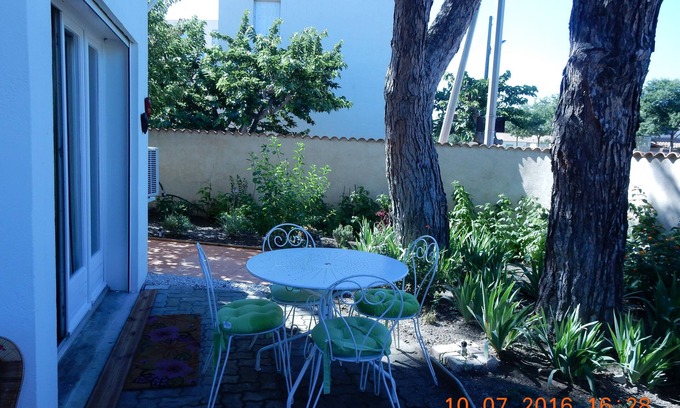 Port-Saint-Louis-du-Rhone Maison | R de C D'une villa - Entre le Rhône et la Mer