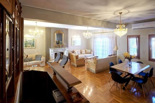Trikala Maison | R House Trikala