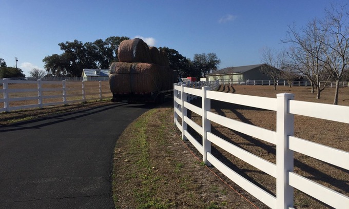 Citra Location De VR | R/V spots on working horse farm $85 per night/$850 dollars per mo