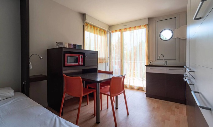 La Lechere Appartement | Studio 2 Personnes