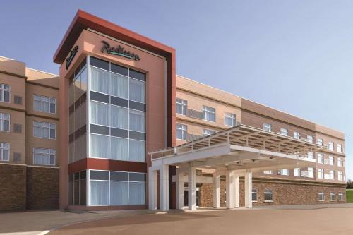 Hanwell Hôtel | Radisson Kingswood Hotel & Suites, Fredericton