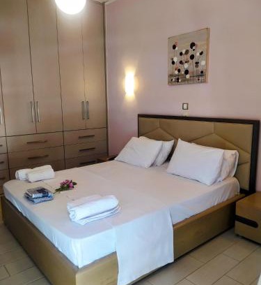 Kolokinthou Appartement | Raffaella Athens