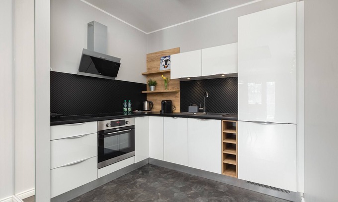West Pomeranian Voivodeship Appartement | Raginisa Black Modern Apartment