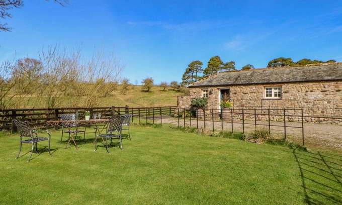 Soulby Maison | Rainbow Cottage