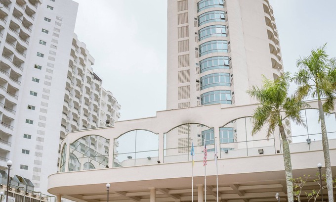 Tanjung Bungah Appartement | Rainbow Paradise Beach Resort by LWE