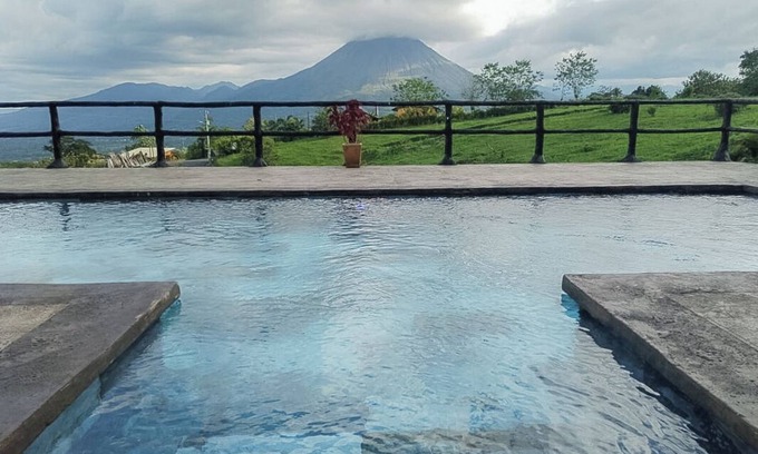 Monterrey Cabine | Rainforest Eco Tranquility Free Hot Springs Entry.