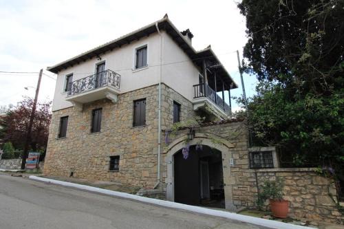 Polidrosos Appartement | Raise Polydrosos Traditional Getaway