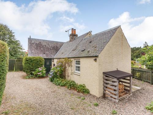 Newtyle Maison | Ralston Bothy