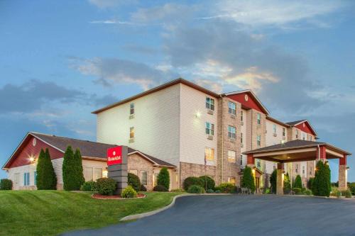 Sparta Hôtel | Ramada by Wyndham Sparta/At Speedway