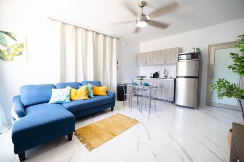 Maleza Baja Appartement | Ramey Cir D, near airport, beaches W/KING Bed.