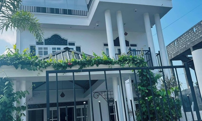 Kudapaduwa Maison | Ramlyn Guesthouse & Restaurant