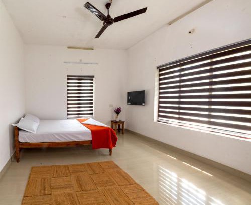 Varkala Maison | Rams Guest House Samudra-Walk to Cliff,Odayam,Black Beach Varkala