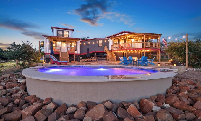 Blanco Maison | Ranch 33-Peaceful 20 ac Ranch w/Pool, Firepit
