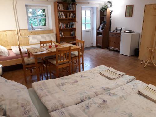 Smedcice Maison | Ranch 79