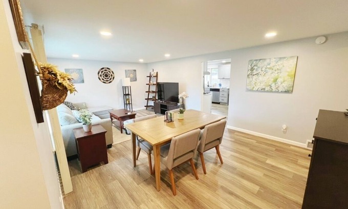 Tonawanda Maison | Ranch Oasis in Buffalo Niagara Area: Ideal Family Getaway