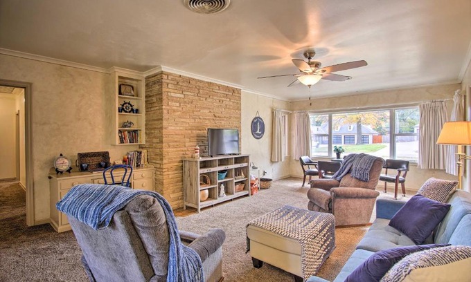 Tulsa Maison | Ranch-Style Cottage - 2 Miles to Philbrook Museum!