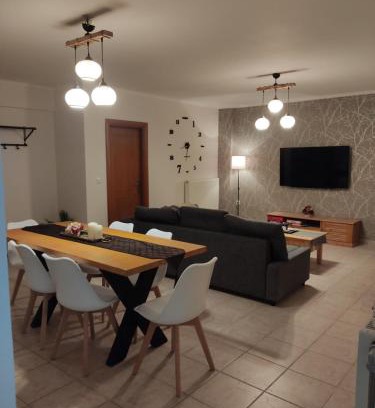 Aigio Appartement | Rania's house